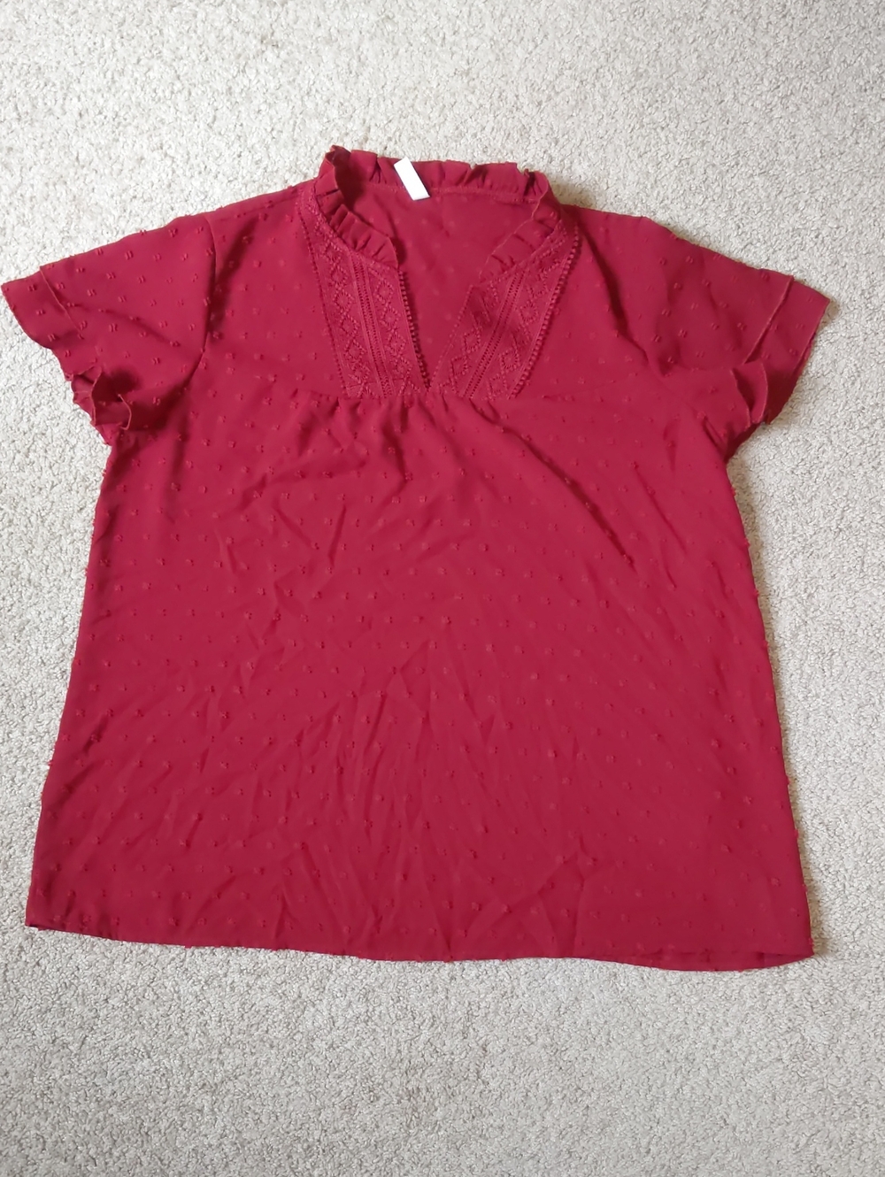 Women’s Textured Red Short Sleeve Blouse with Lace Trim